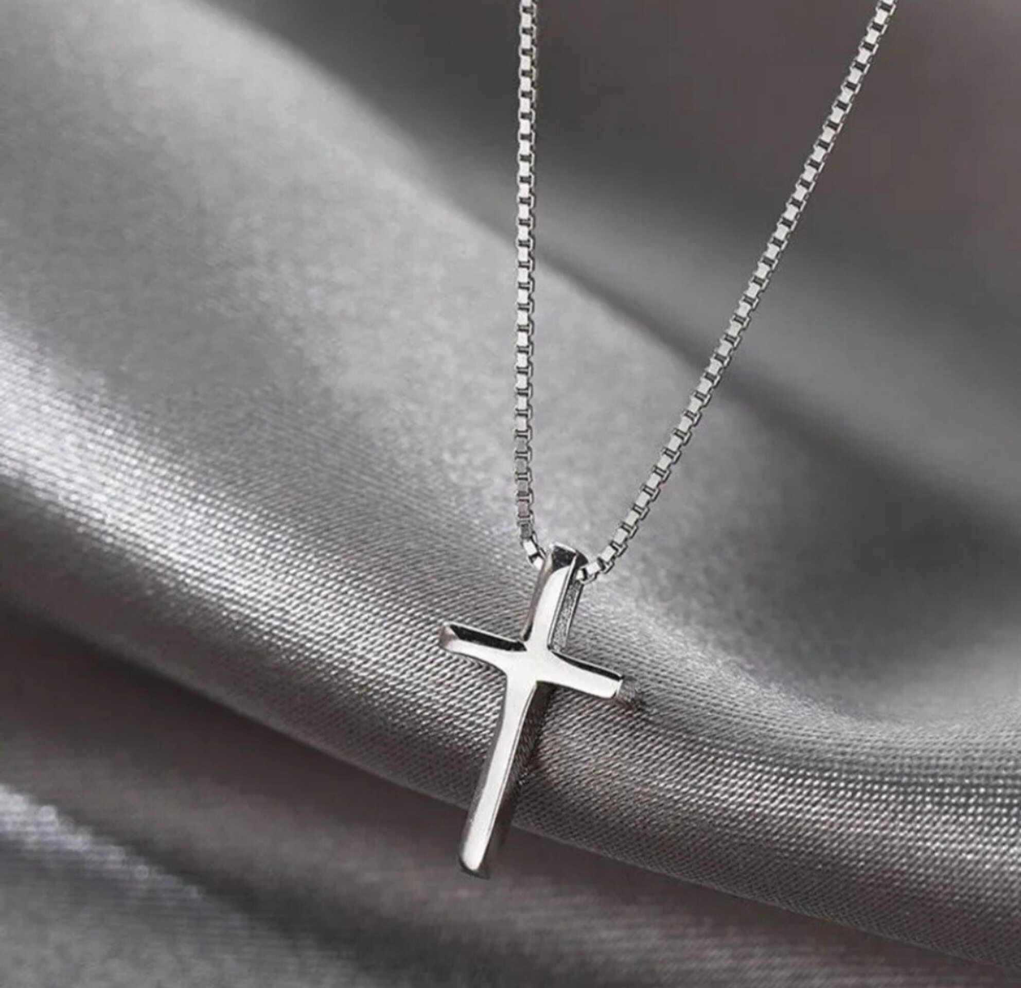 COLLAR CRUZ PLATEADO - 3
